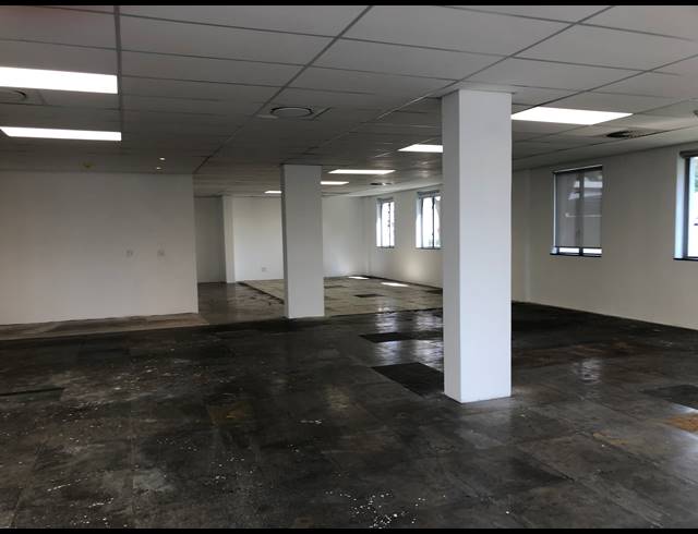 362M² OFFICE TO LET IN SANDHURST